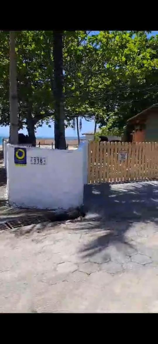 Pe Na Areia, Casa Na Praia De Frente Para O Mar Florianópolis Esterno foto