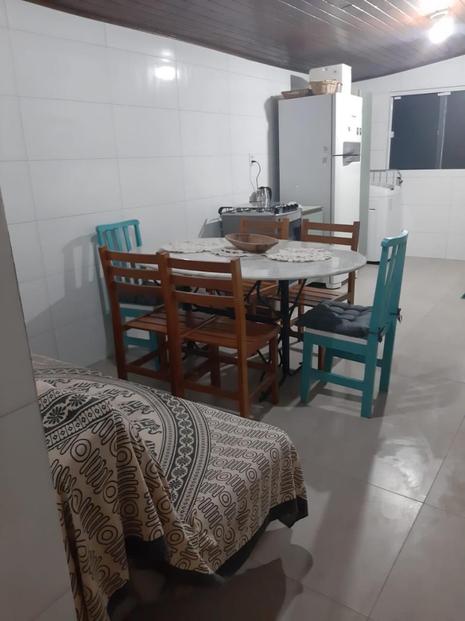 Pe Na Areia, Casa Na Praia De Frente Para O Mar Florianópolis Esterno foto